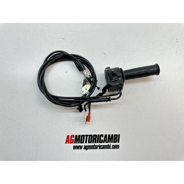 DEVIOLUCI COMMUTATORE DESTRO DX YAMAHA N-MAX 125 E5 2021-2024